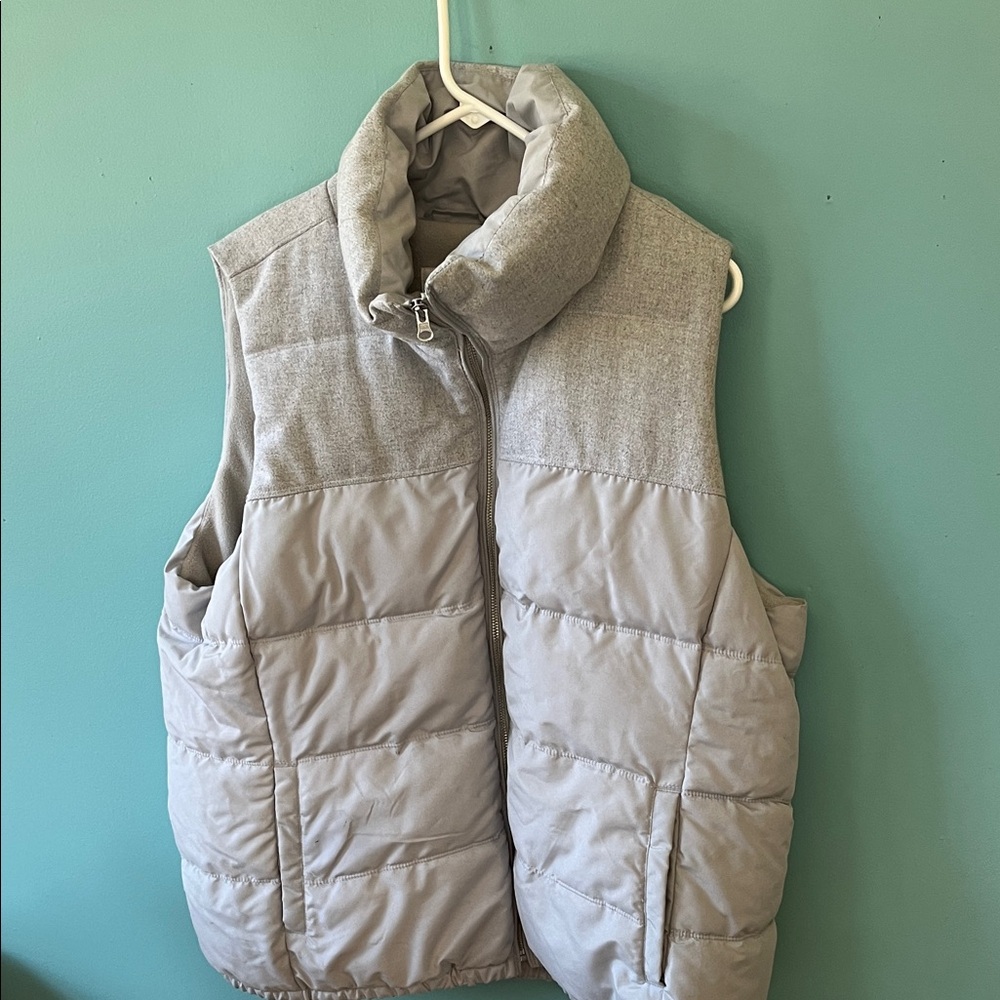 Old Navy Gray Puffer Vest
